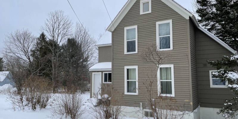Primary Photo - 1006 E Sharon Ave. Houghton MI 49931