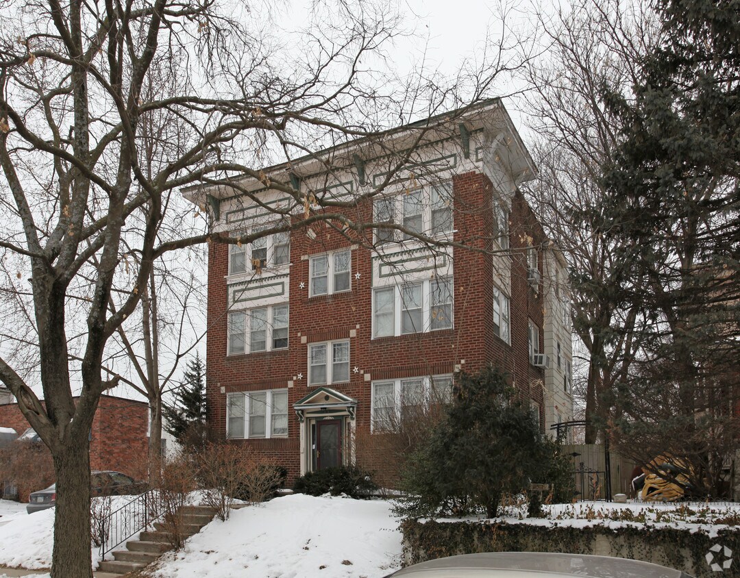 Primary Photo - 3826-3828 Genessee St