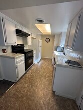 Building Photo - 3333 El Encanto Ct