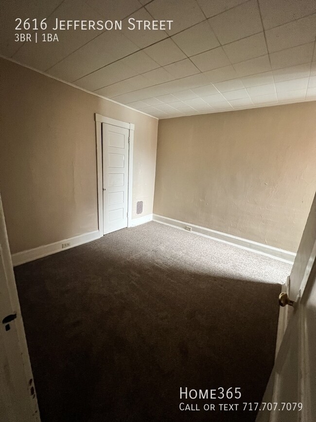 Building Photo - 3 Bed 1 Bath Townhouse in Uptown Harrisburg