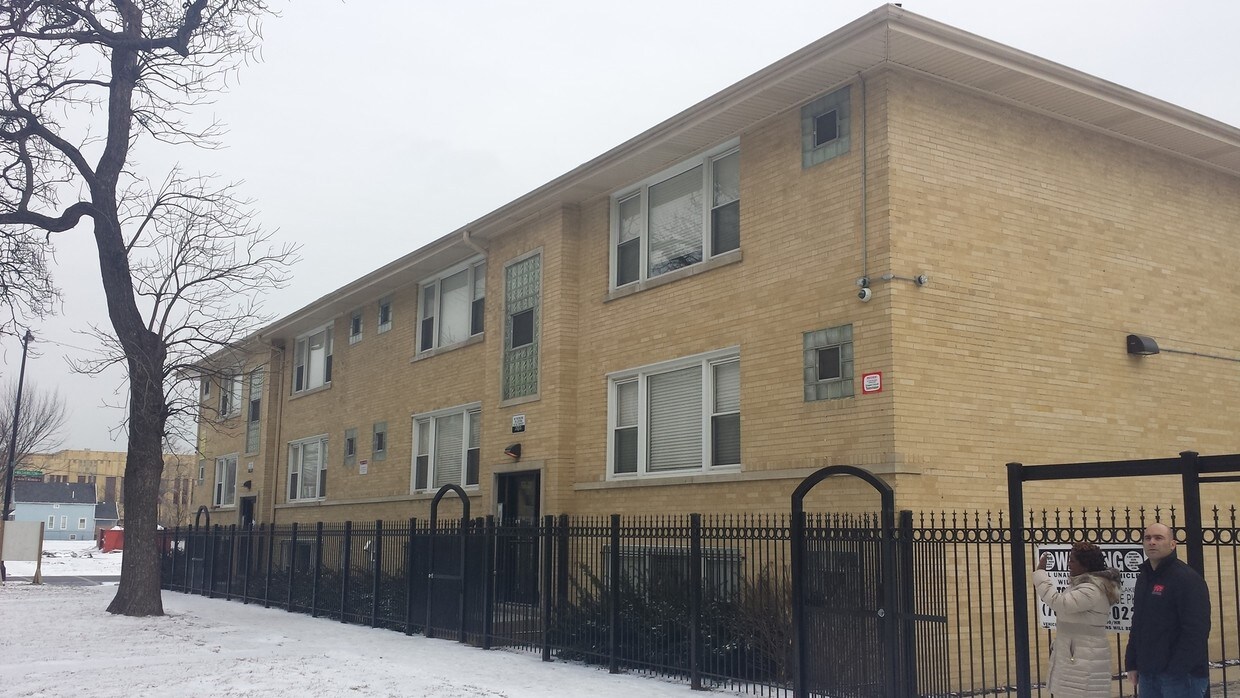 Building Photo - 51-57 N Pine Ave