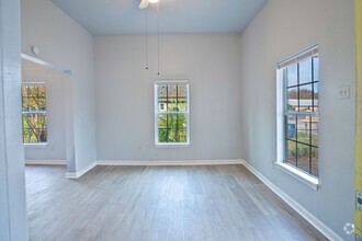Building Photo - 1412 Hays St