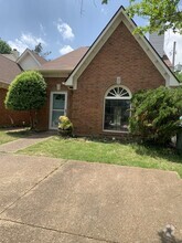 Building Photo - 1685 Oaken Bucket Dr