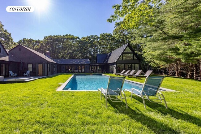 Building Photo - 500 Water Mill Towd Rd