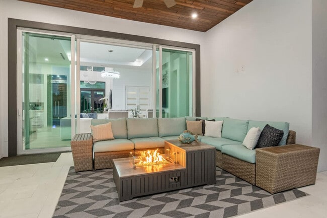Foto del edificio - 3542 McComb Ln