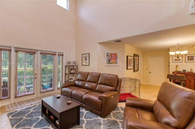 Building Photo - 11415 Lakeview Dr