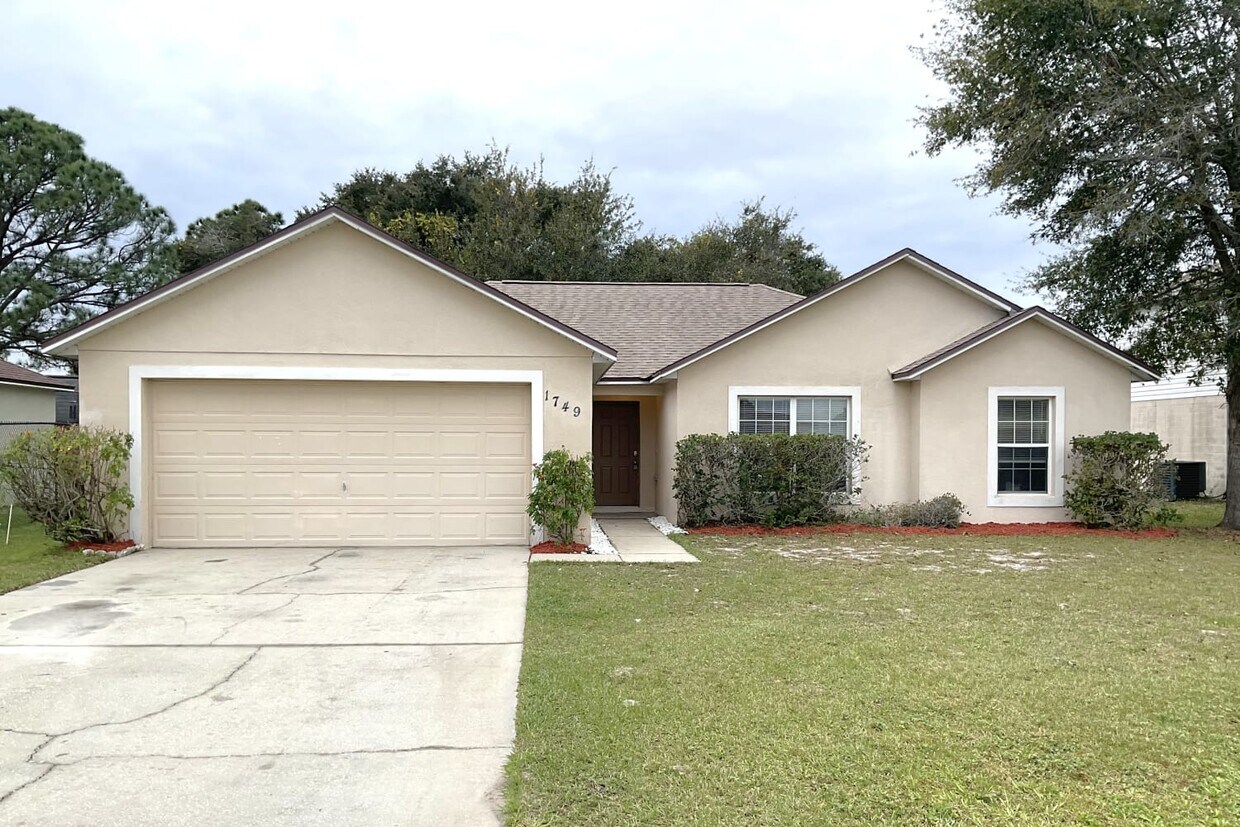 Primary Photo - 1749 Sail Ct