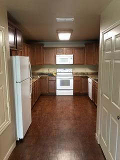 Foto del edificio - 672 Ridge Ln