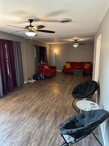 Foto del edificio - 3266 Sherry Ln