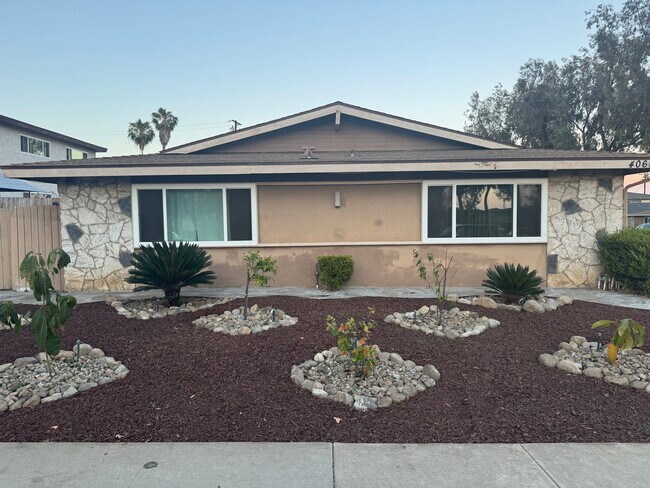 Foto del edificio - 406 Tyler Way