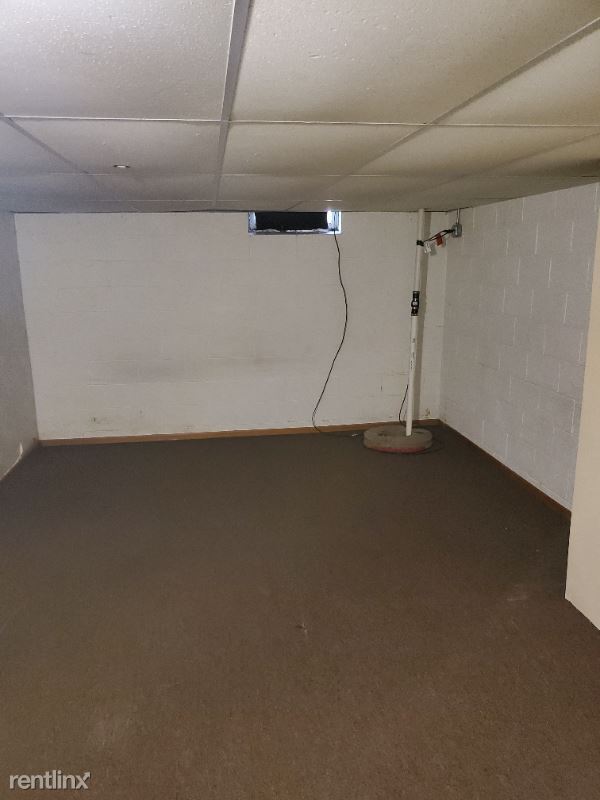 Building Photo - 3 br, 1.5 bath Townhome - 106 Ohio St.