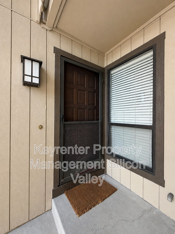 Photo - 1418 Capurso Way House