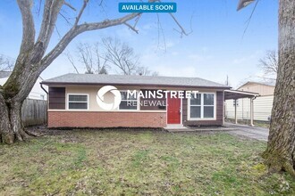 Building Photo - 1638 Clyde Pl