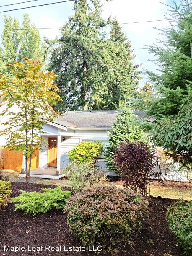 Foto del edificio - 3 br, 2 bath House - 16058 27th Ave NE