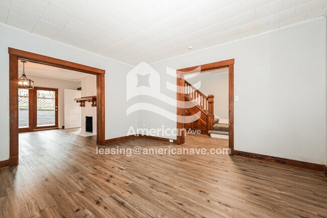 Foto del edificio - 3013 Pyramid Ave