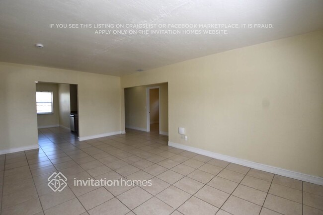 Building Photo - 1511 NE 205th Terrace