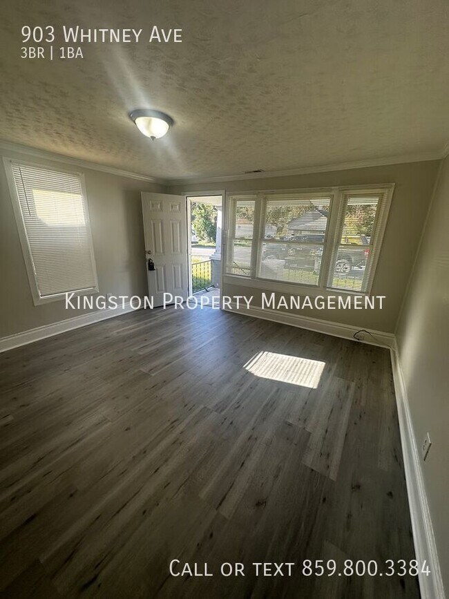 Foto del edificio - 3 bedroom, 1 bathroom house Now Available!...