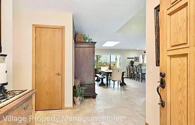 Building Photo - 3 br, 2.5 bath House - 2798 Alta Vista Drive