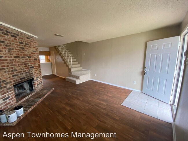 Building Photo - 2 br, 1.5 bath House - 2195 Aspen Street