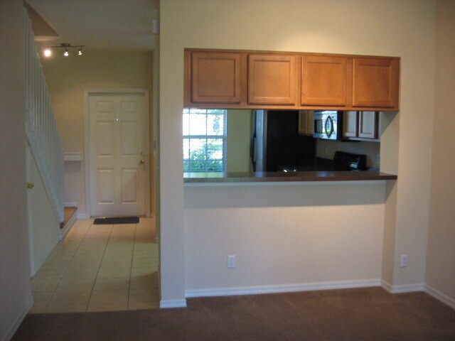 Building Photo - Cypress Landing 8205