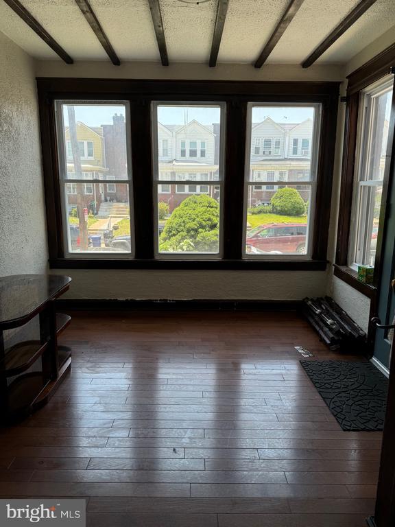Primary Photo - 1121 Brill St