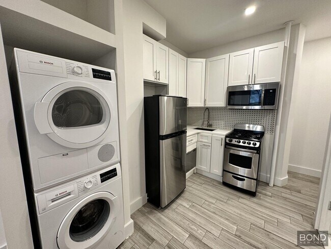 Foto del edificio - 156 E 85th St