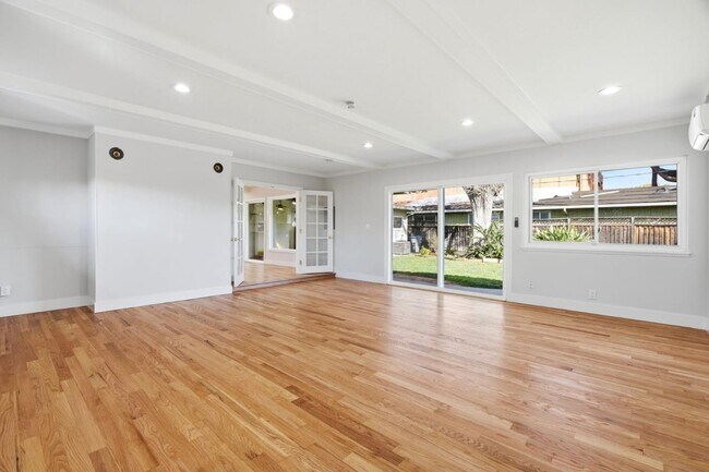 Foto del edificio - 3308 Oxford Ln