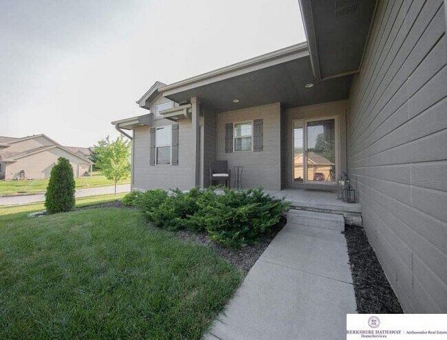 Foto del edificio - 4 bedroom in Omaha NE 68130