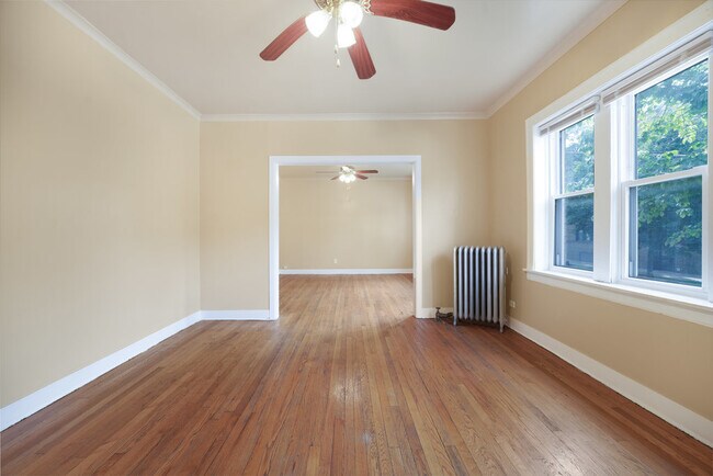 Foto del edificio - 1414 W 81st St
