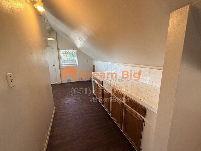 Building Photo - 14653 Washington Dr