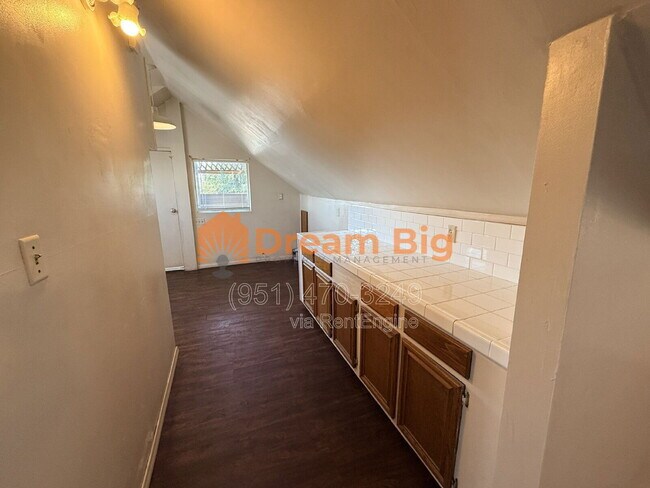 Foto del edificio - 14653 Washington Dr