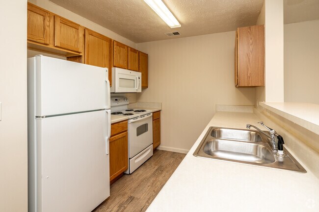 1HAB, 1BA - 831 ft² - Cross Creek