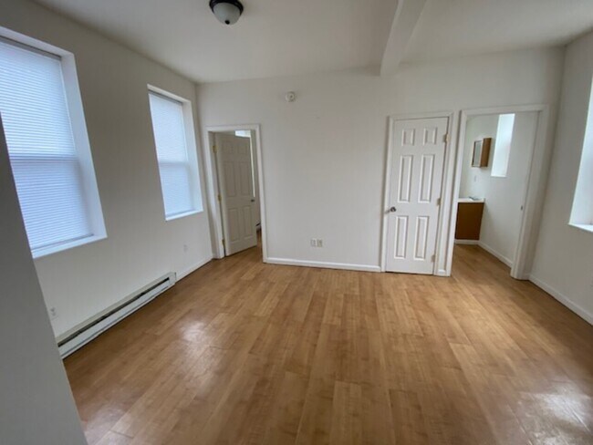 Building Photo - 43 Pike Street