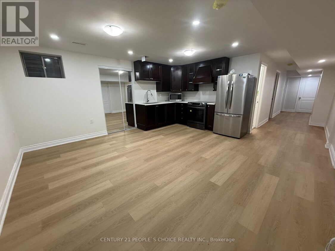 Photo du bâtiment - 4 Meek Ave