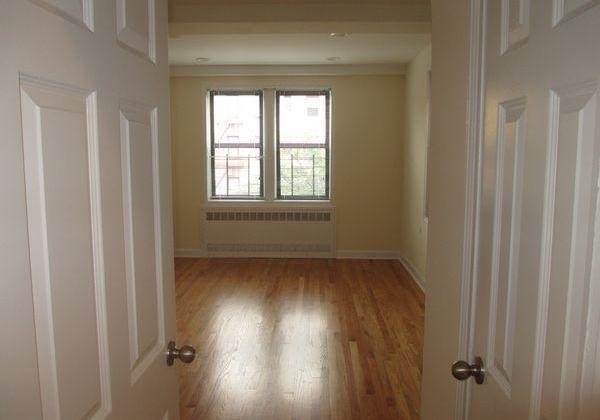 Foto del edificio - 4324 43rd St