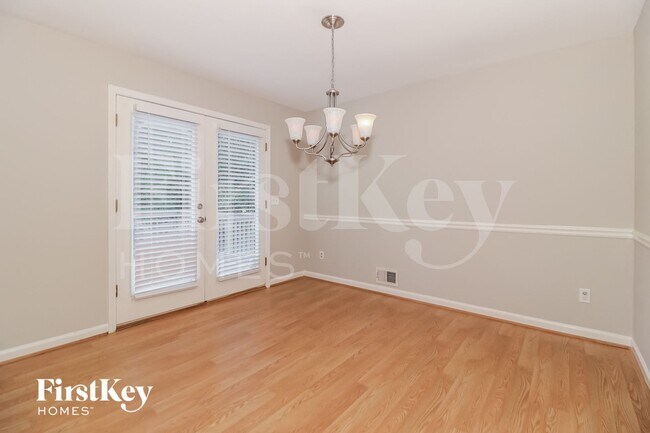 Foto del edificio - 4480 Meadow Trail