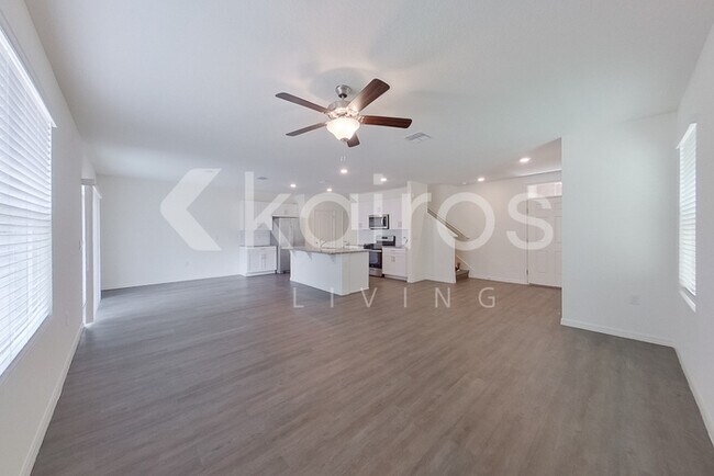 Foto del edificio - 32205 Edson Ave