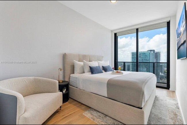 Foto del edificio - 398 NE 5th St