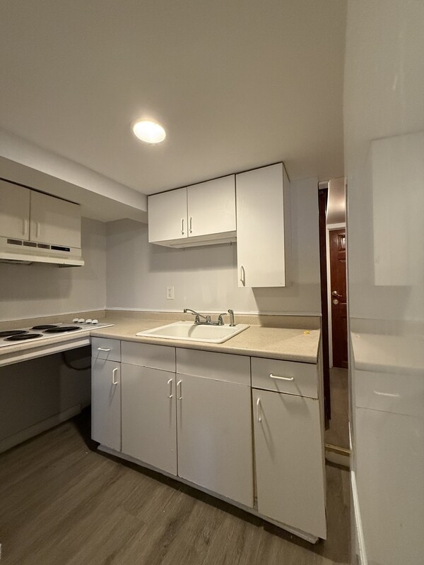 Foto del edificio - 6 W Lawrence St