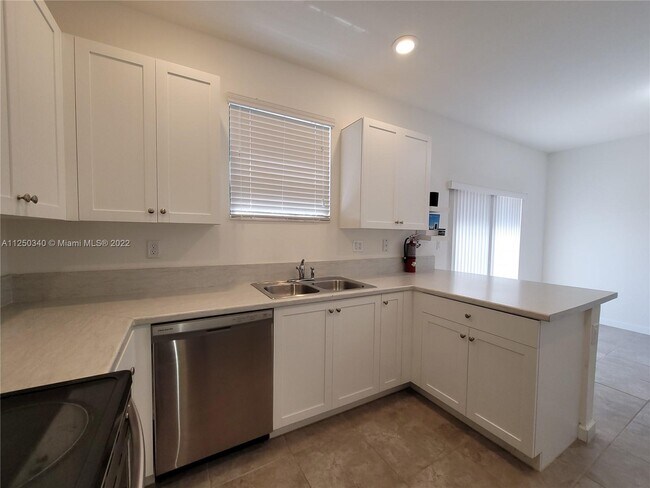 Building Photo - 25039 SW 114th Ave