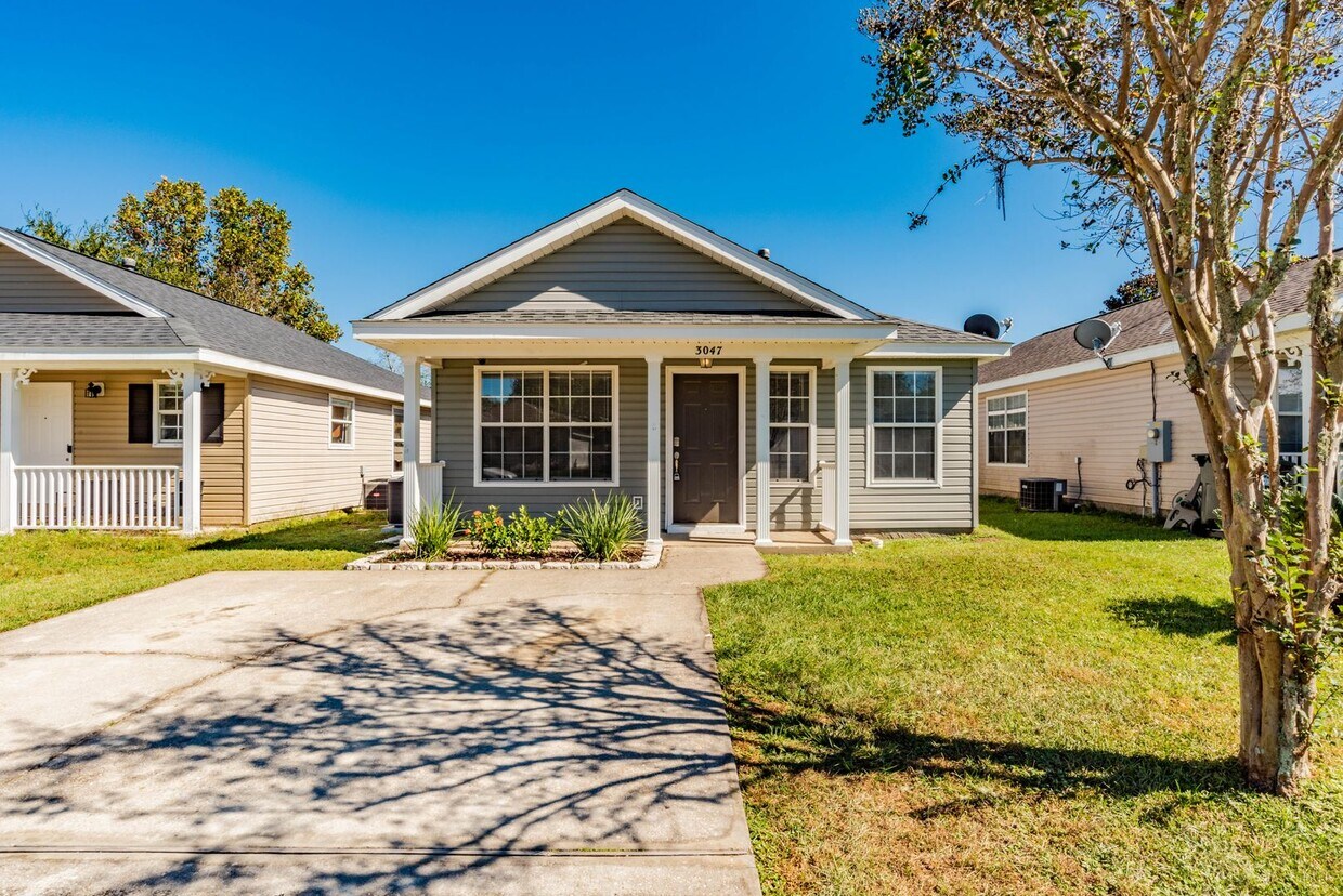 Foto principal - Well-maintained cottage home in Bellview