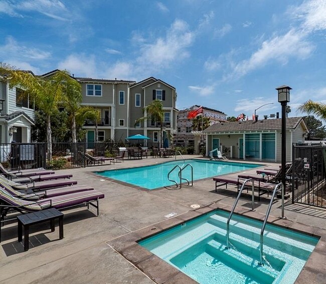 Pool - 513 Surfbird Ln