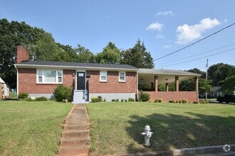 Building Photo - 4828 Carver St
