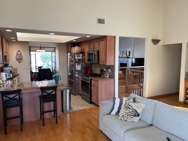 Foto del edificio - Community Pool | Updated Bathrooms