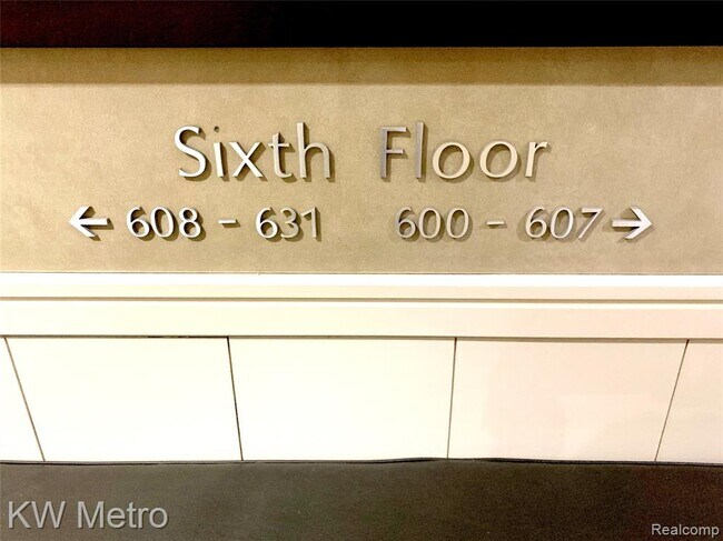 Foto del edificio - 411 S Old Woodward Ave