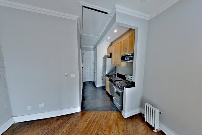 Foto del edificio - 279 E 10th St