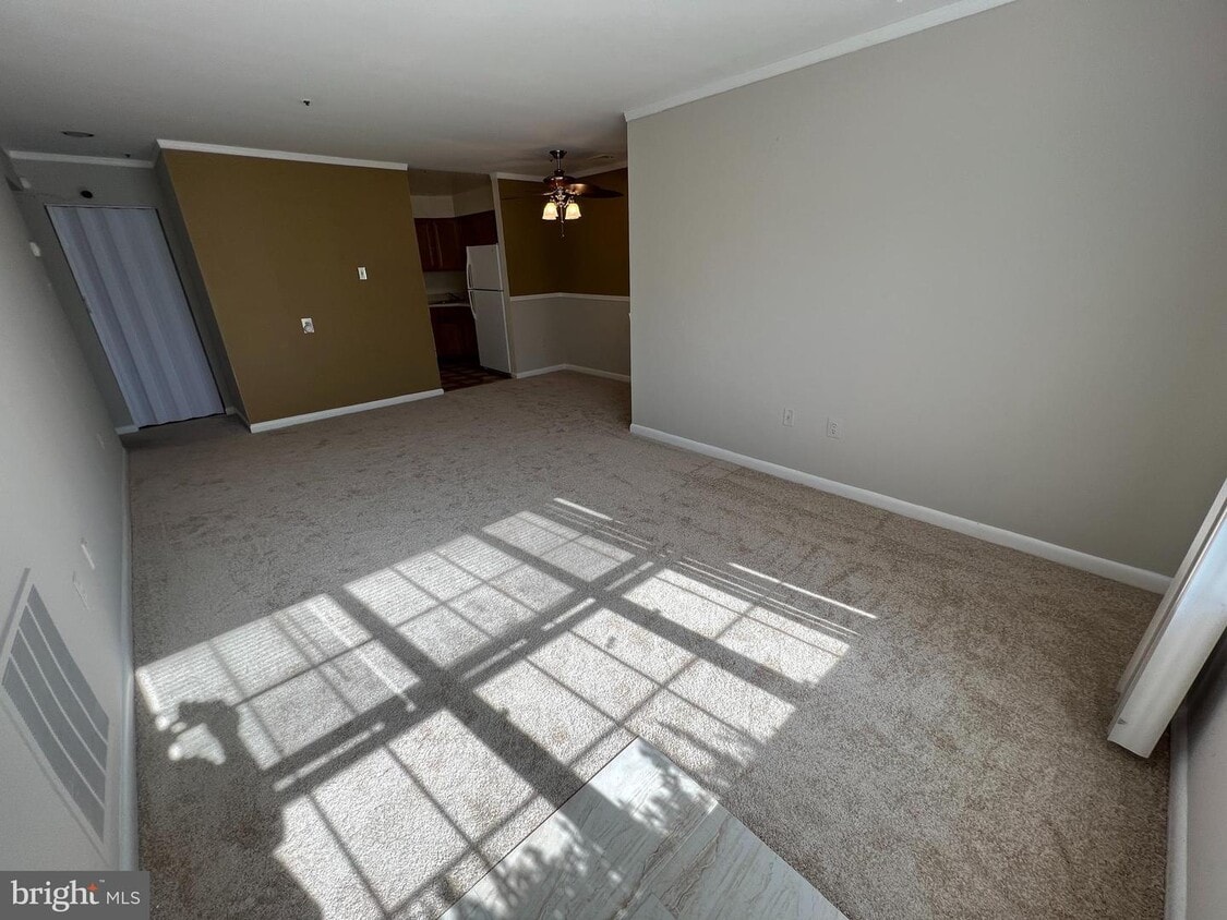 Primary Photo - 8720 Grasmere Ct