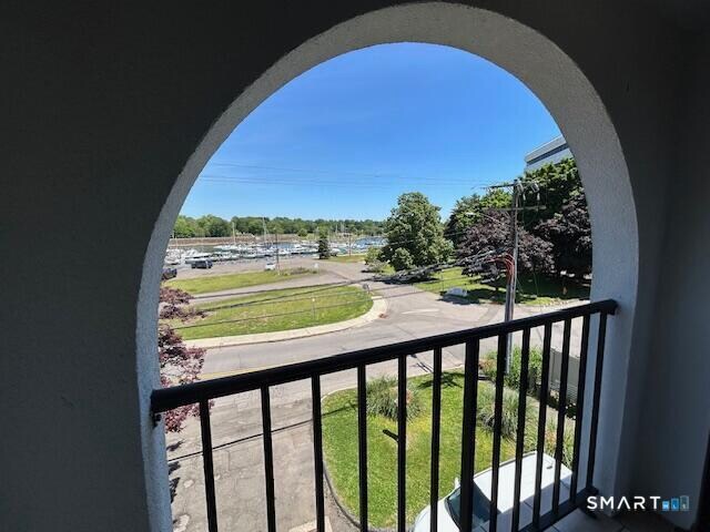 Building Photo - 43 Seaview Ave