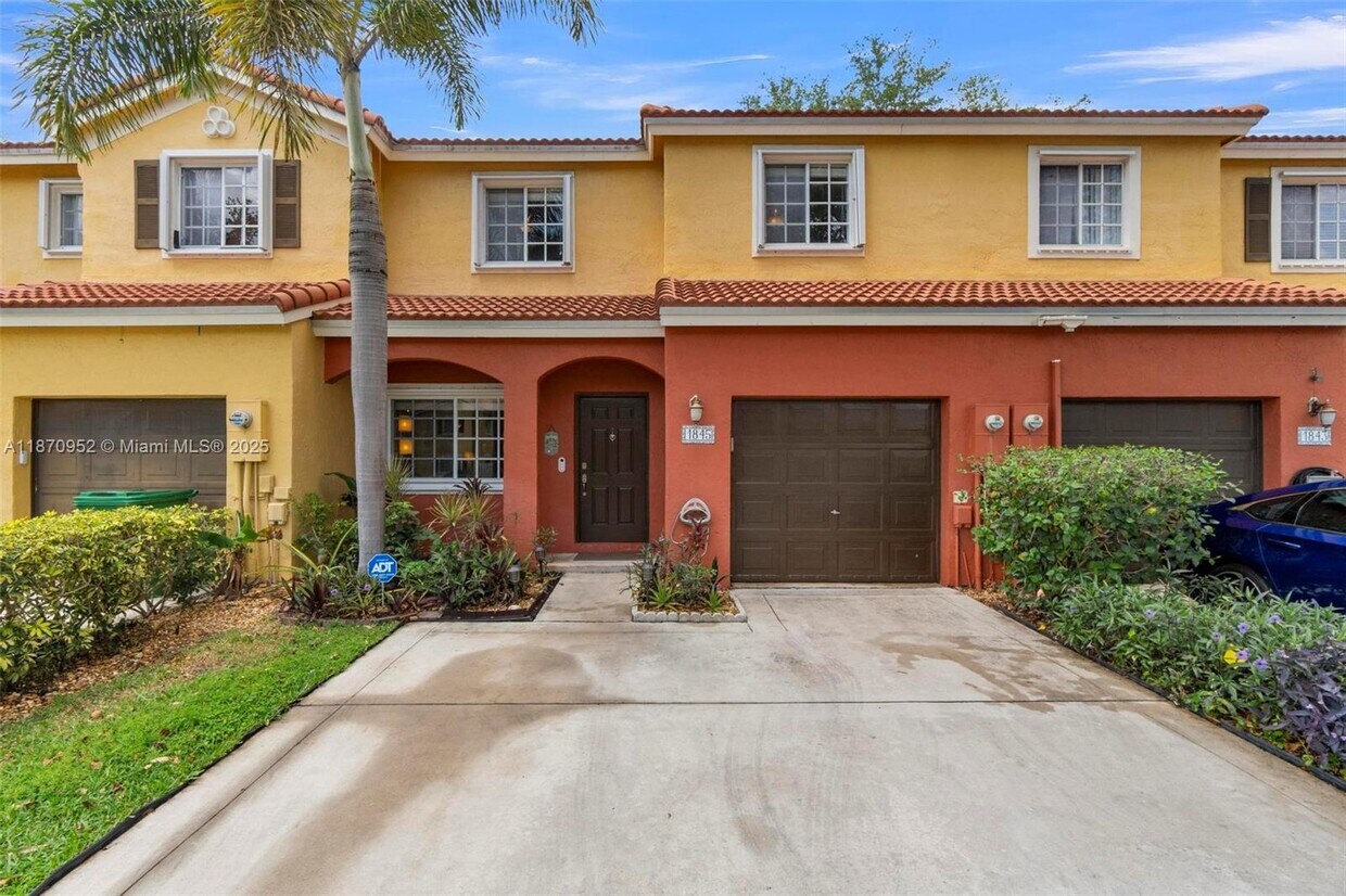 Foto principal - 1845 SW 102nd Way