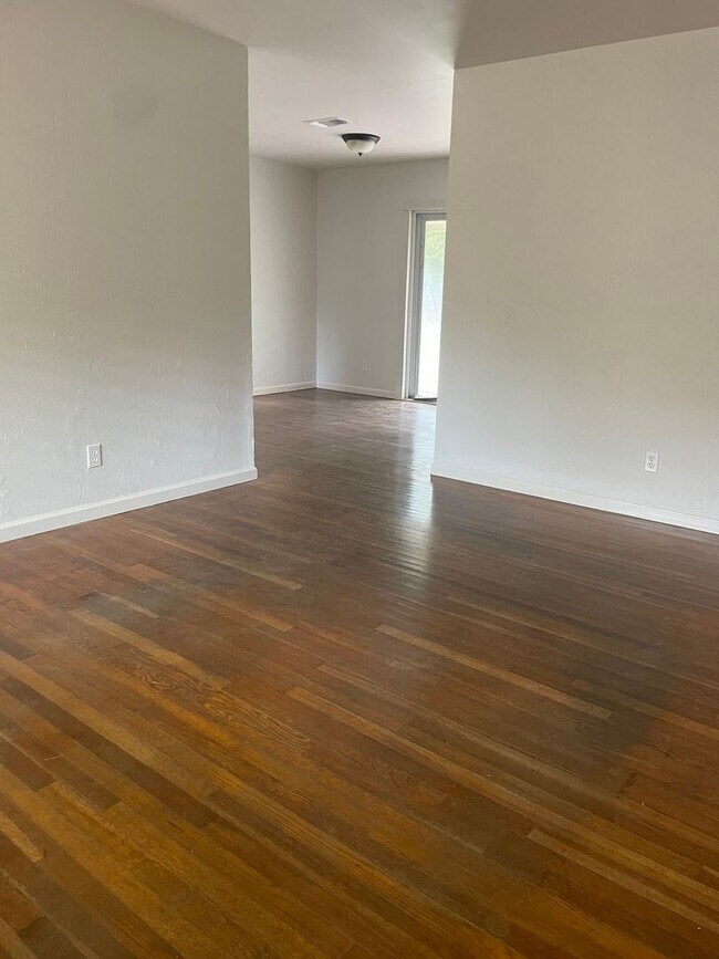 Foto del edificio - 540 Templehill St
